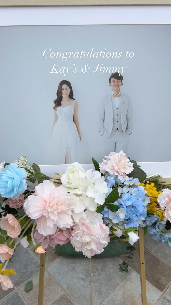 Congratulations to Kay’s & Jimmy Photo @otterten_studio Video @oneofkindwedding
MUA @hanniemakeup_ D