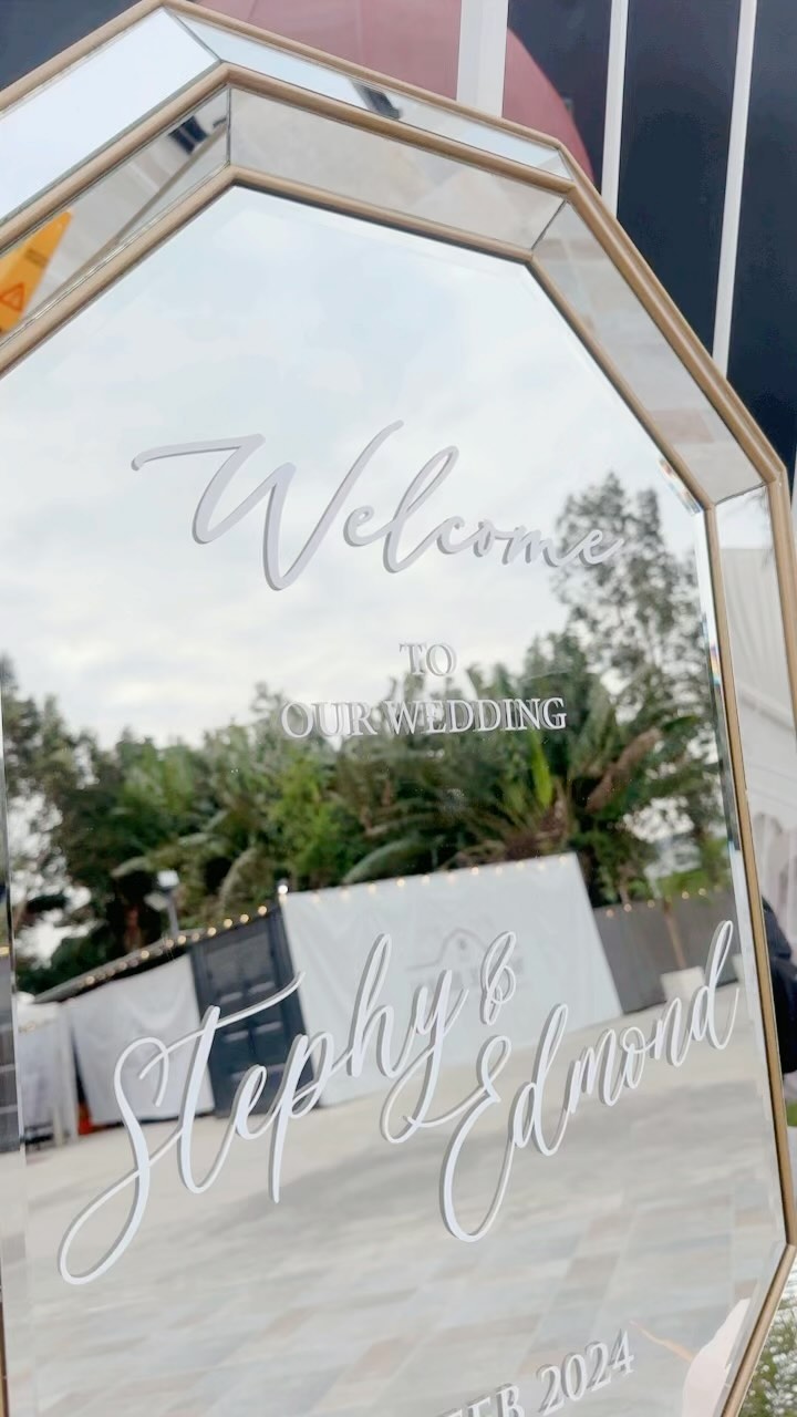 Congratulations to Stephy & Edmond Civil celebrant @lengjai.luetc Photo & Video @lovememohk MUA @kar