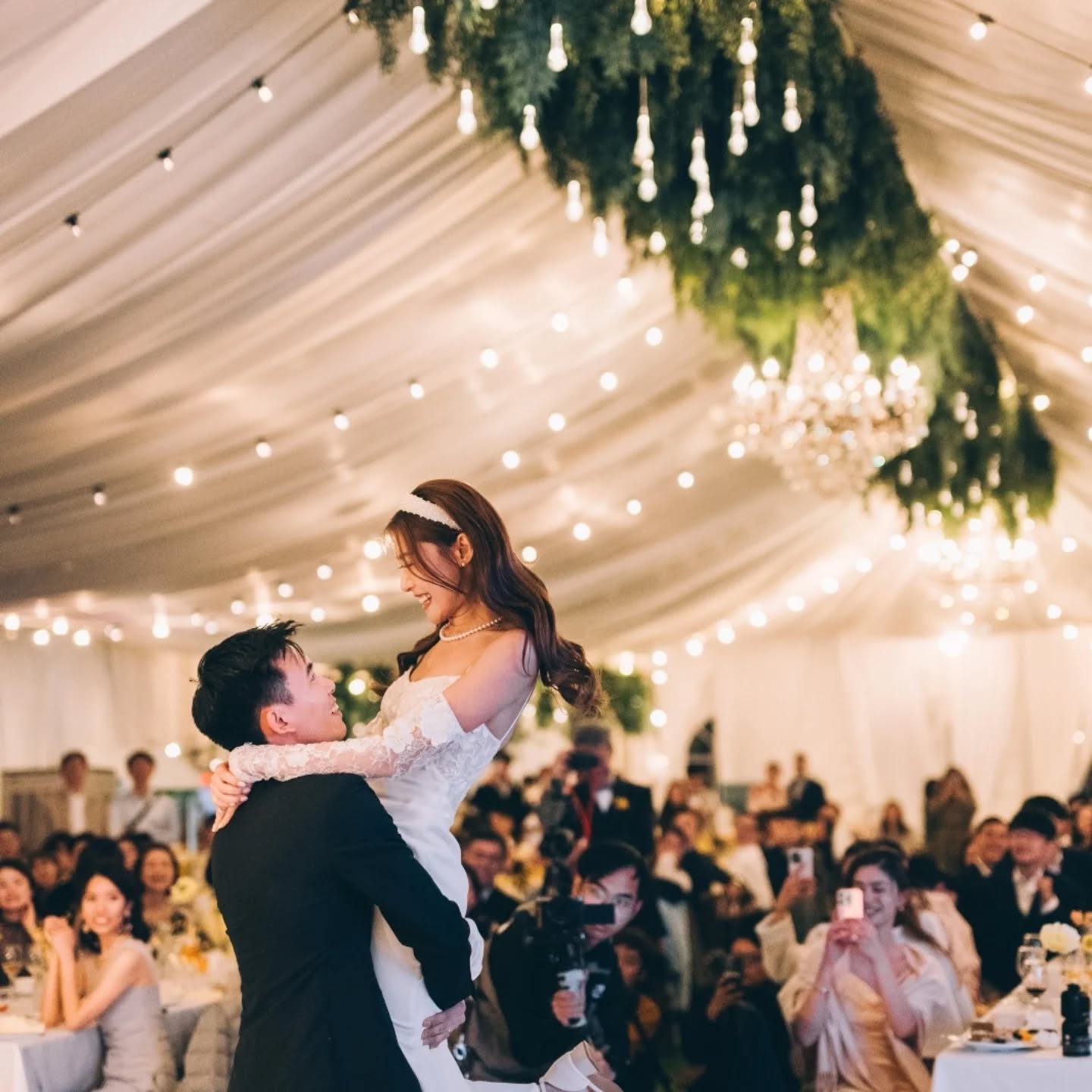 💛Congratulations to Julia & Raymond ……………………………………………
Photo @realgallery.kahoxyu (1)